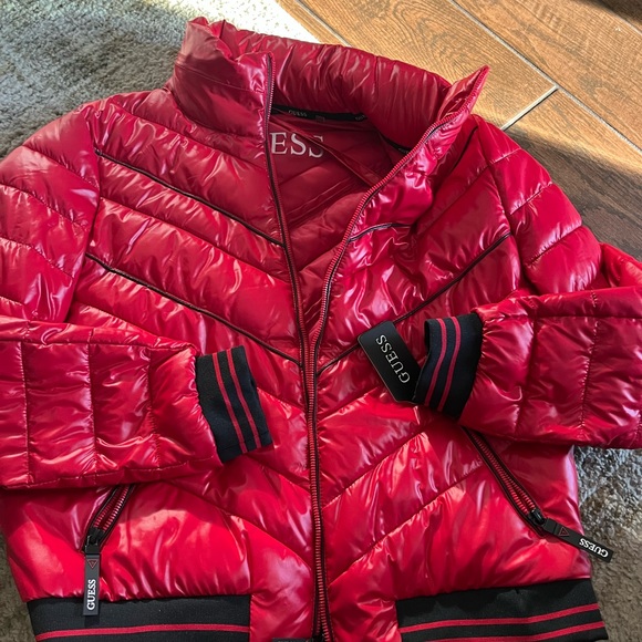 Woman’s. Red puffer jacket - Picture 1 of 5